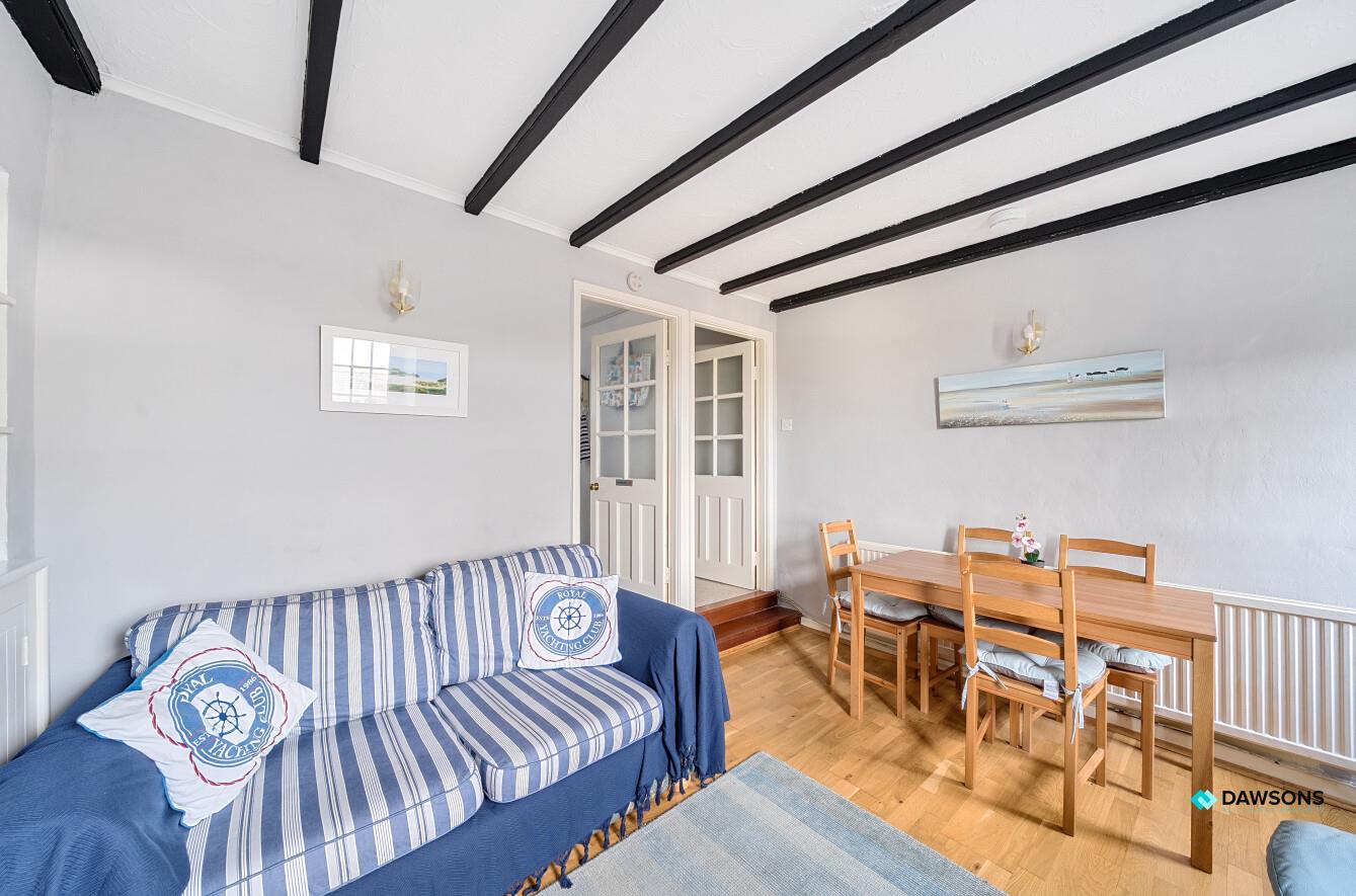 Village Lane, Mumbles, Swansea, SA3 4EB